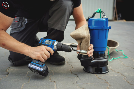 Pompa rozdrabniacz WQD-10-8-0,55 do brudnej wody /zielona/