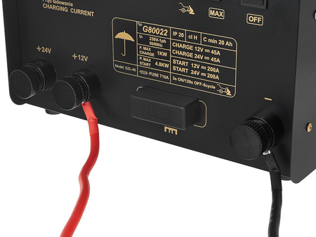 Prostownik z rozruchem 12/24V 200A