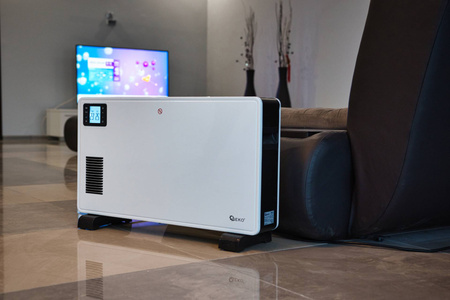 Grzejnik konwektorowy LCD z pilotem sterowania 2300W