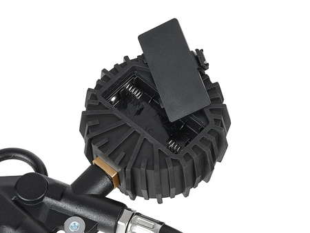 Pistolet do pompowania kół z manometrem cyfrowym (40)