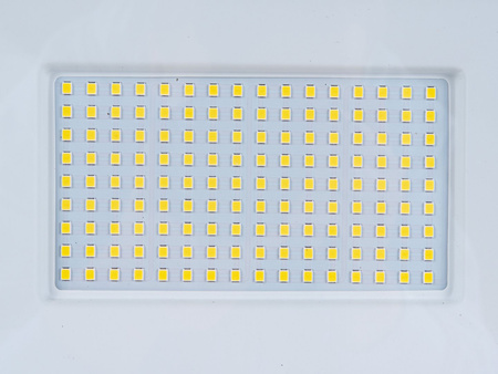 Naświetlacz LED 2x100W ze statywem budowlanym teleskopowym i przewodem – barwa biała zimna 6500K (1)
