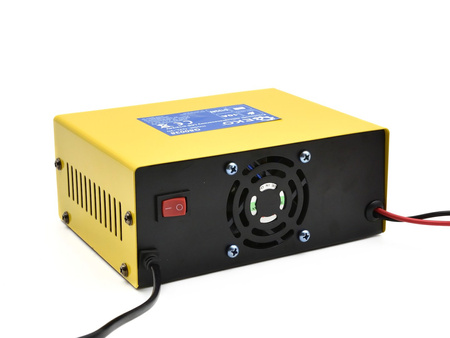 Prostownik mikroprocesorowy LCD 6/12/24V