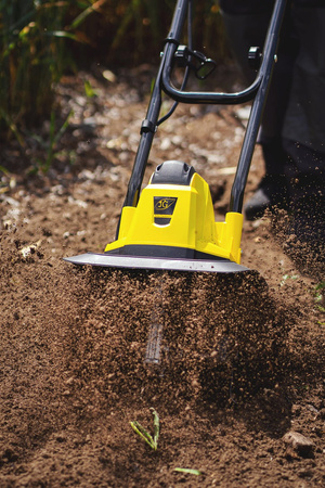 Elektryczna glebogryzarka-kultywator 32cm JG