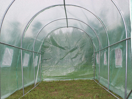 Szklarnia – tunel foliowy ogrodowy 4x2.5x2m UV (1)