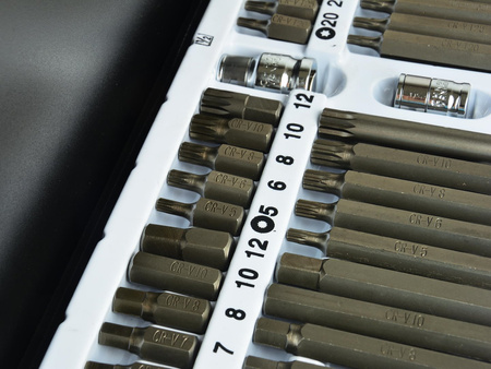 Komplet kluczy torx CRV 40el. metal box