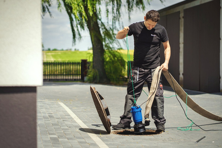 Pompa rozdrabniacz WQD-10-8-0,55 do brudnej wody /zielona/