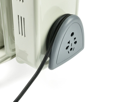 Grzejnik olejowy z regulacją i termostatem 9 żeber 2000W B57