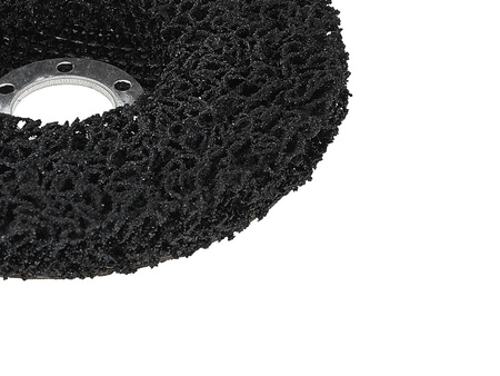 Tarcza włóknina ścierna do metalu 125 x 22,2mm CZARNA