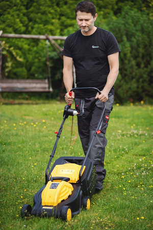 INDUKCYJNA KOSIARKA ELEKTRYCZNA JOHN GARDENER 2000W 32CM