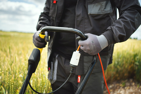 Glebogryzarka Elektryczna Kultywator Ogrodowy 1400W 45CM Dzik Do Ziemi 2w1